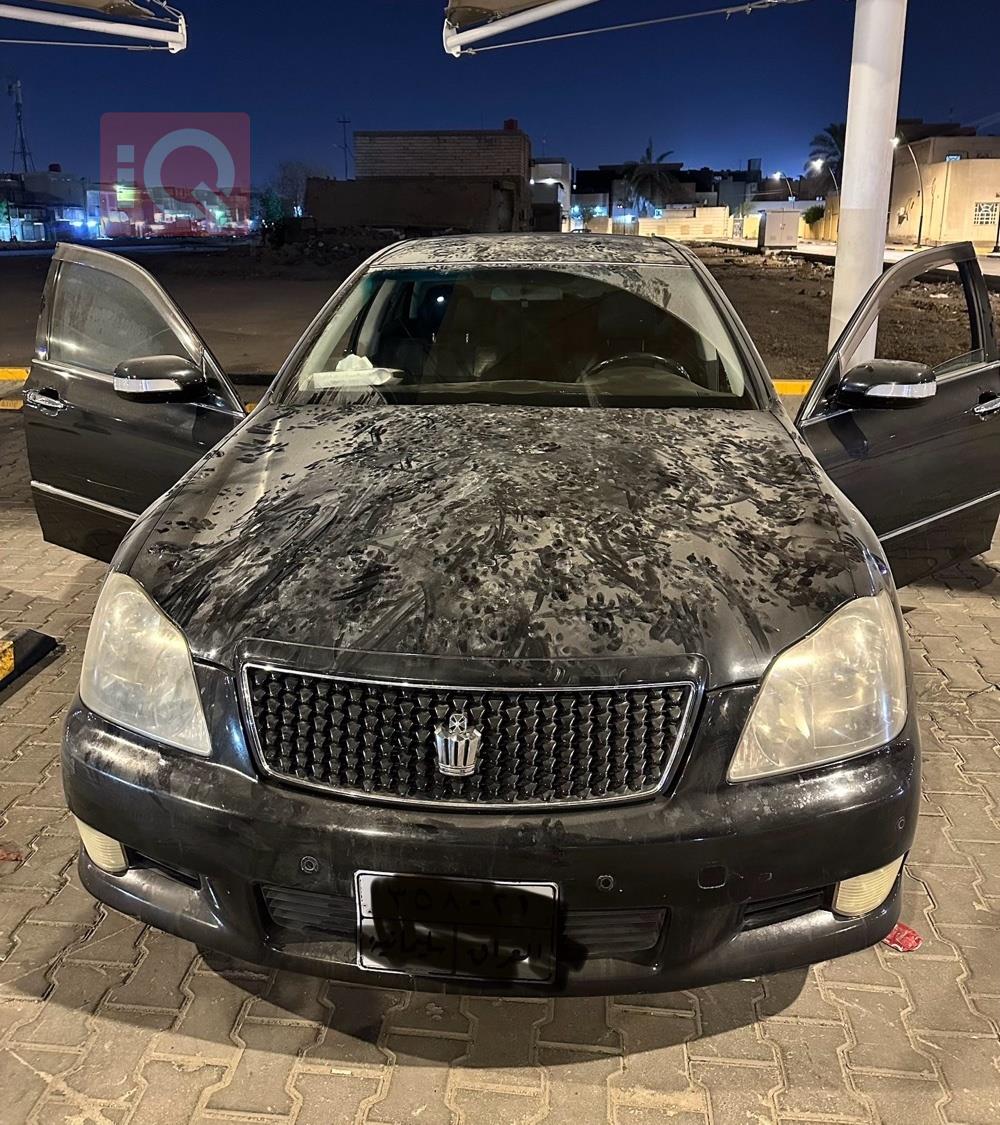 تۆیۆتا کراون